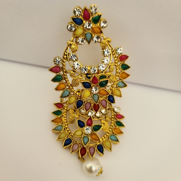 Pakistani/ Indian style ethnic earrings - Picture 2 of 2